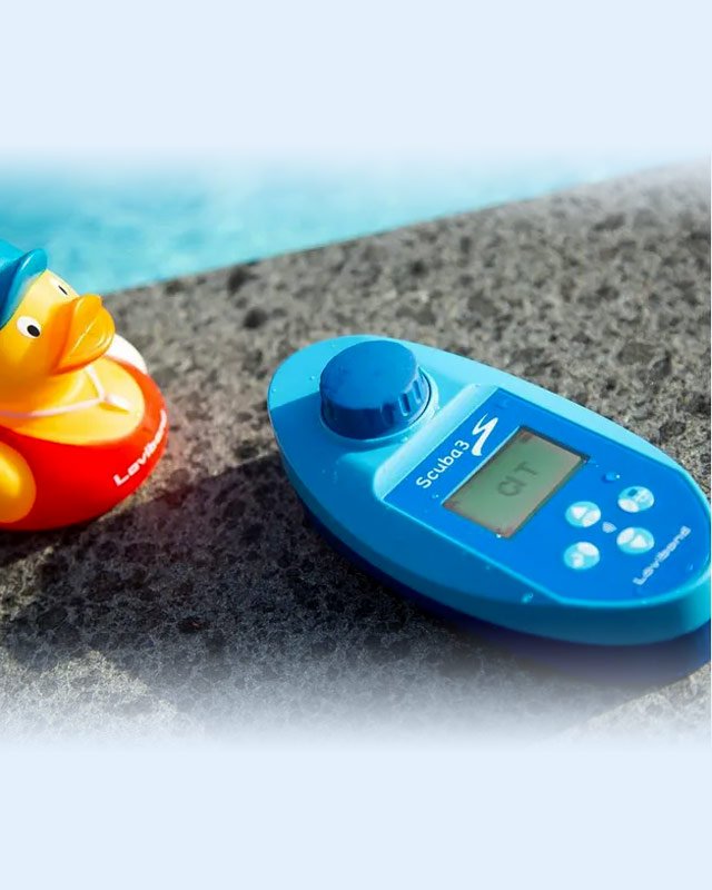 Scuba3s  Smart pool control with the  electronic pool tester