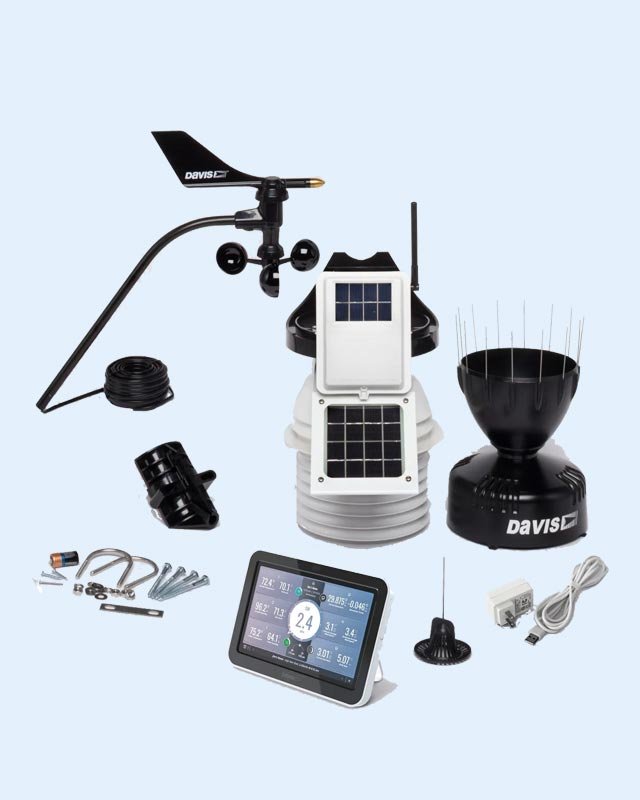 Wireless Vantage Pro2 Weather Station with Standard Radiation Shield and Weather